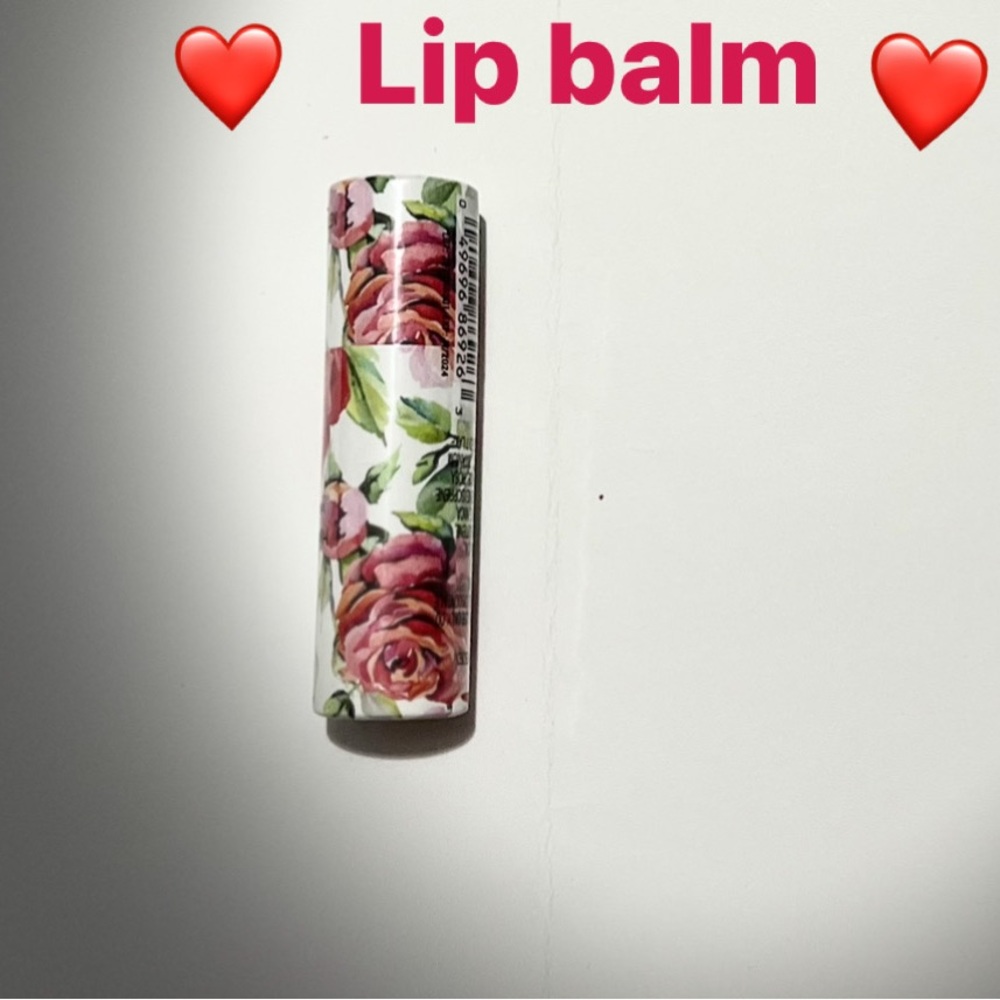 Hydrating lip balm natural